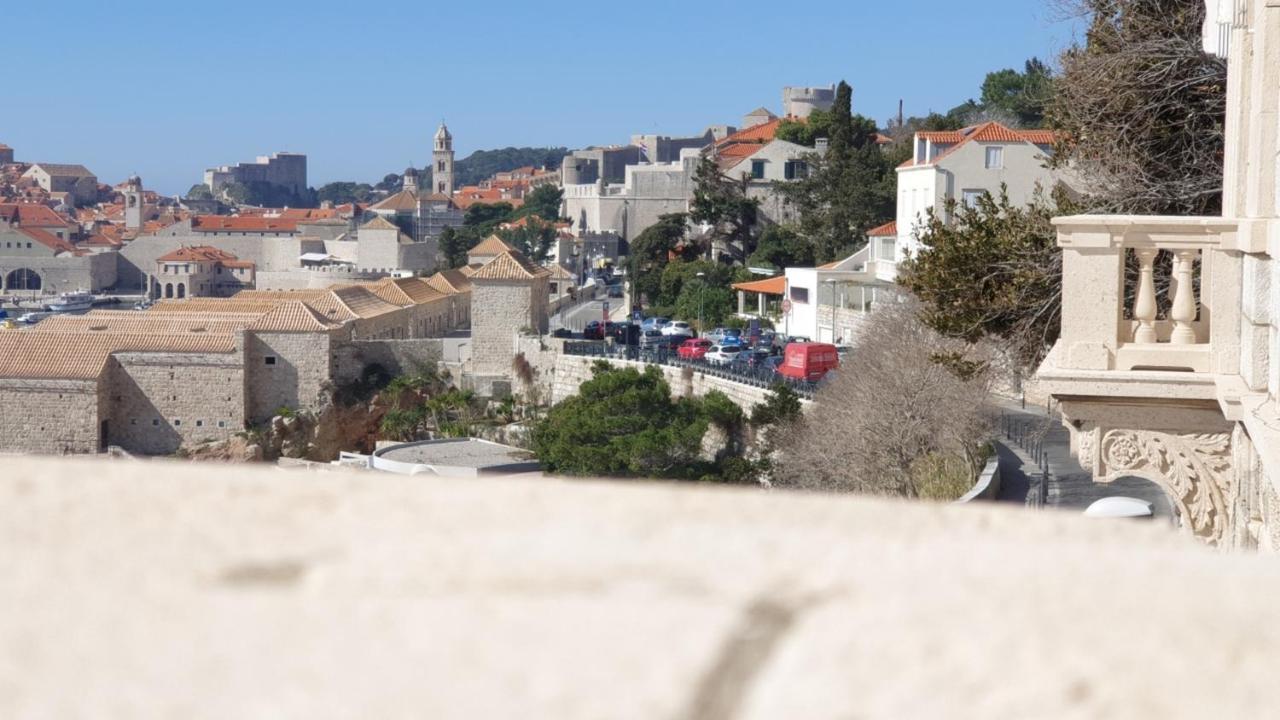 Luxury Beachfront Apartment Banje Dubrovnik Eksteriør billede