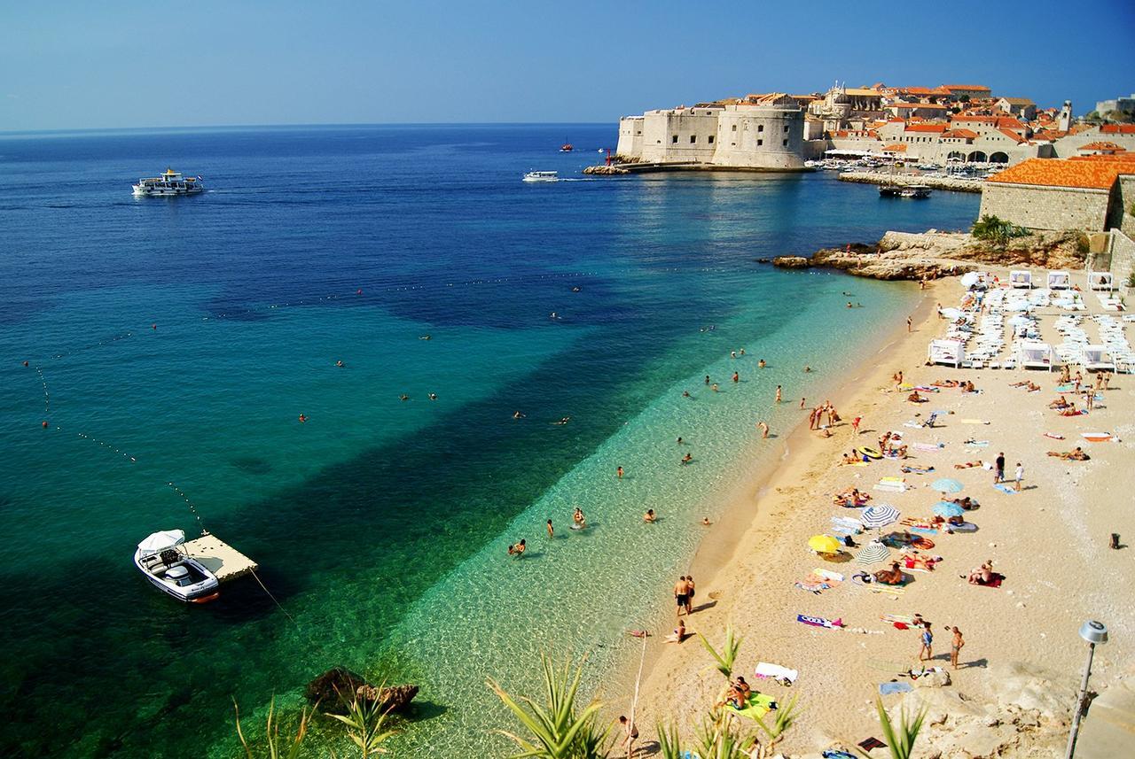 Luxury Beachfront Apartment Banje Dubrovnik Eksteriør billede
